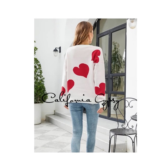 Heart Print Oversized V-Neck Knit Sweater - Picture 8 of 9